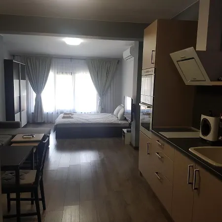 Luxury 3 Карлово